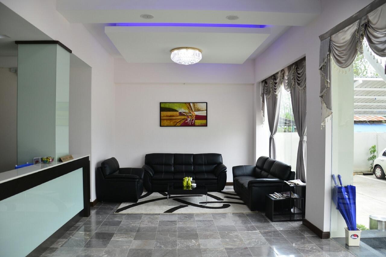Platinum River View Hotel Yangon Extérieur photo