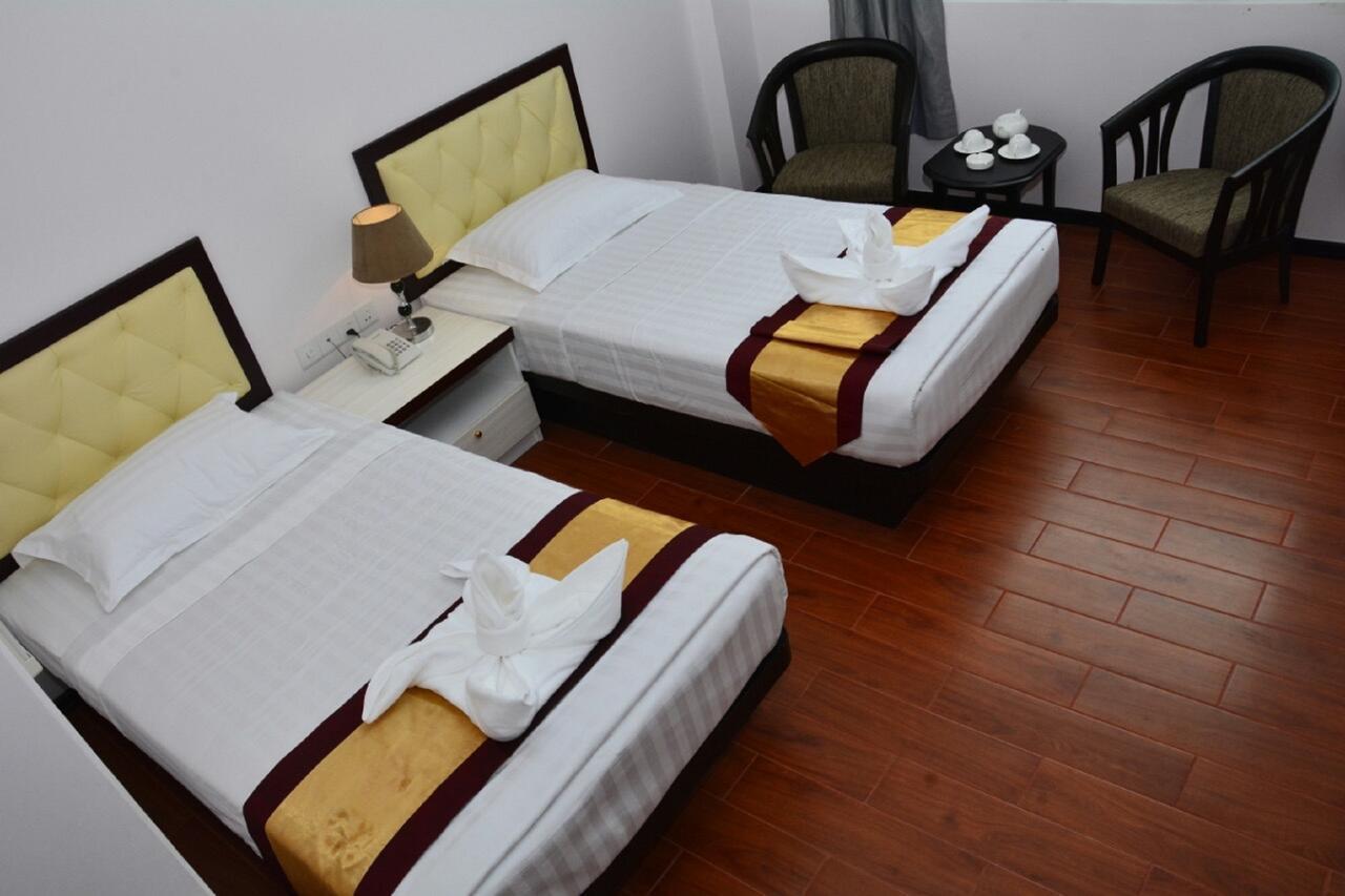 Platinum River View Hotel Yangon Extérieur photo